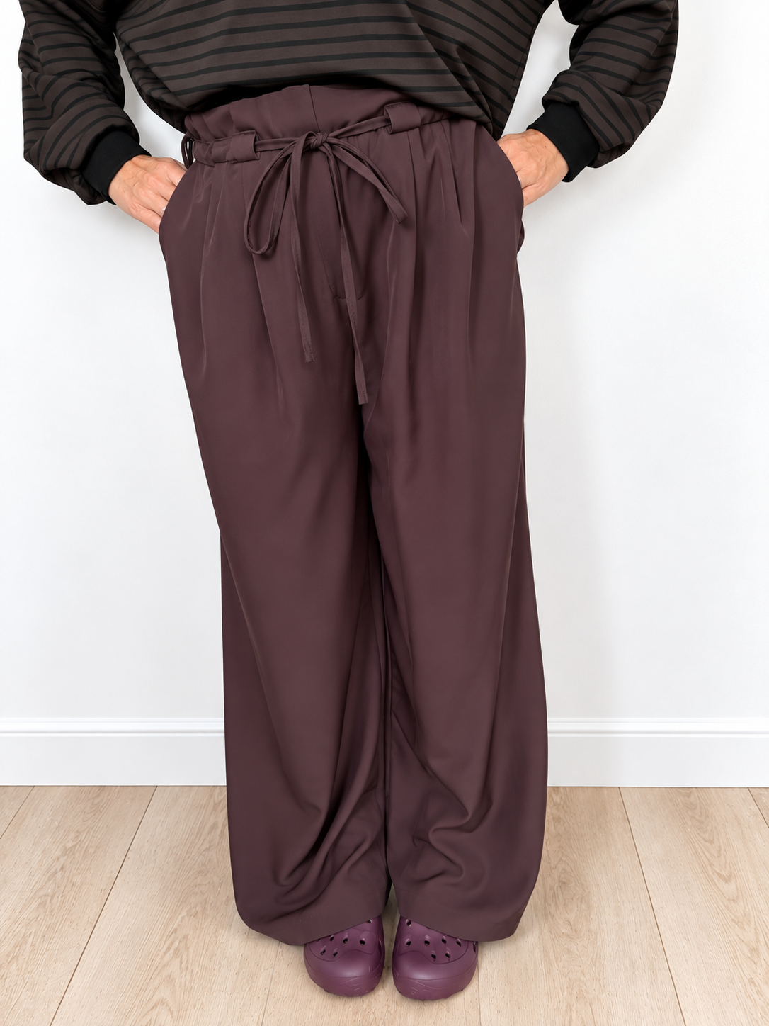 Pantaloni laccio